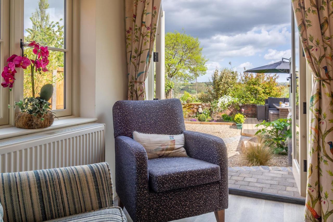Immaculate Luxury Retreat In Pretty Village With Great Pubs - Box Valley Cottage Stoke by Nayland Exteriör bild