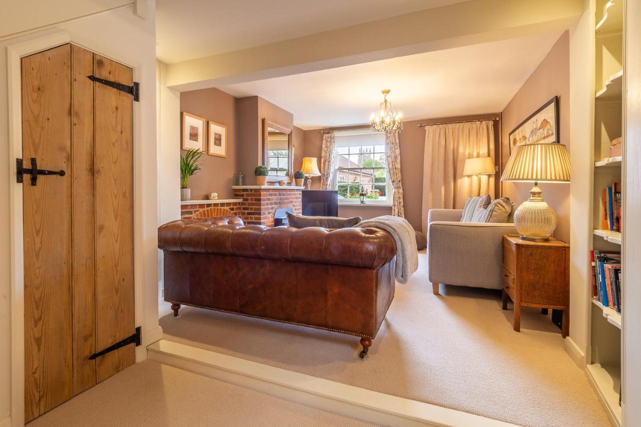 Immaculate Luxury Retreat In Pretty Village With Great Pubs - Box Valley Cottage Stoke by Nayland Exteriör bild