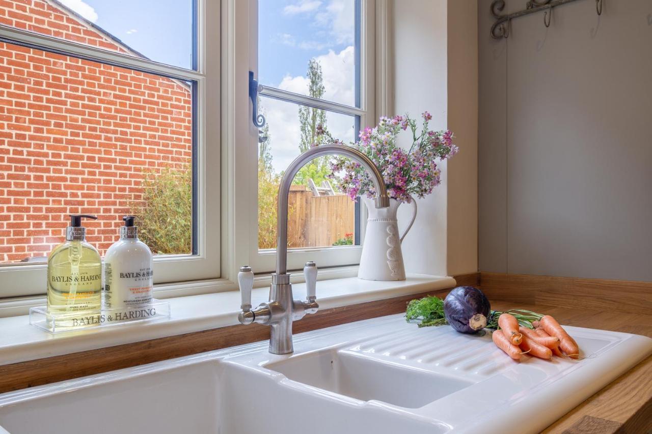 Immaculate Luxury Retreat In Pretty Village With Great Pubs - Box Valley Cottage Stoke by Nayland Exteriör bild