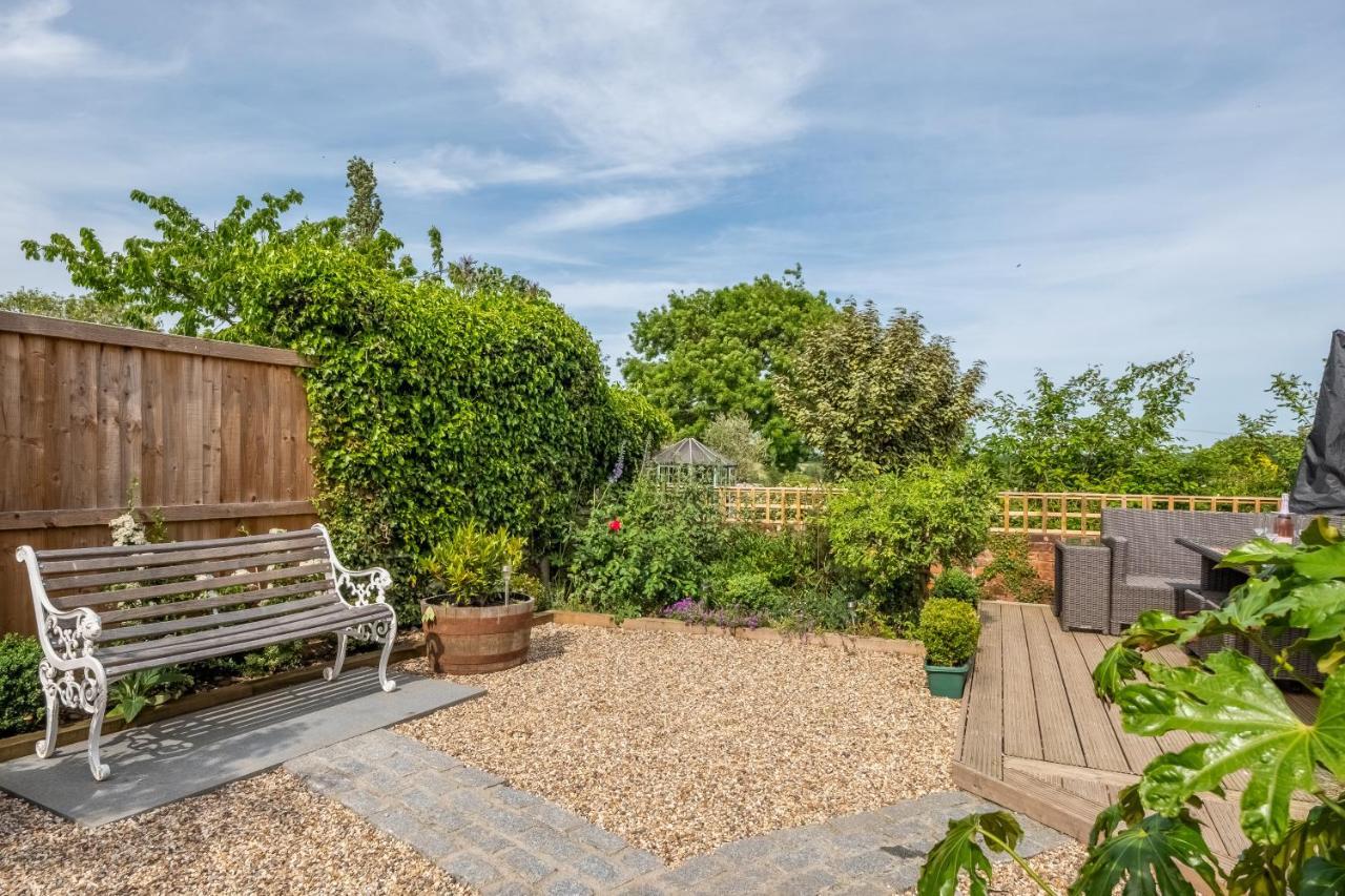 Immaculate Luxury Retreat In Pretty Village With Great Pubs - Box Valley Cottage Stoke by Nayland Exteriör bild